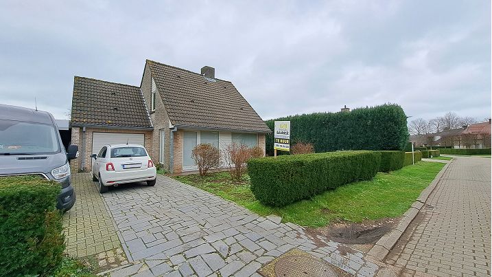 Vrijstaande woning met Garage en Tuin te huur in Sint-Andries Brugge | Heideroosstraat 26 Sint-Andries (8200) | De Brugse Databank Vastgoed - immo - real estate -  050 34 34 20
