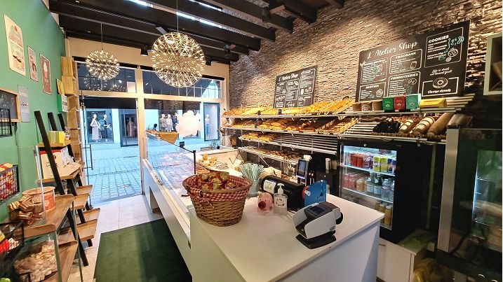 Overname instapklare broodjeszaak - foodbar  in Brugge | Gouden Driehoek Brugge (8000) | De Brugse Databank Vastgoed - immo - real estate -  050 34 34 20