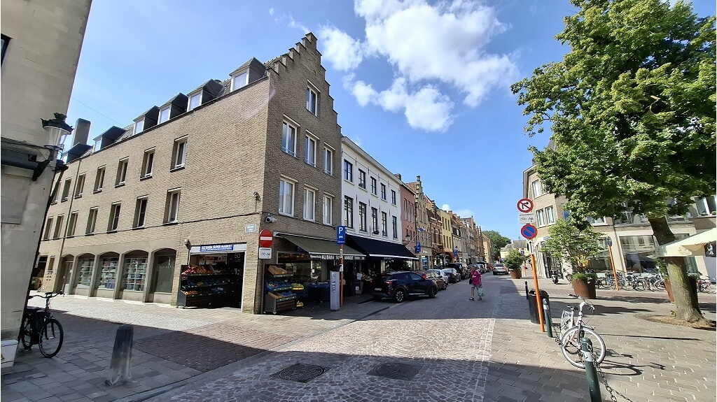 Vernieuwd 2-slaapkamerappartement te huur in Brugge