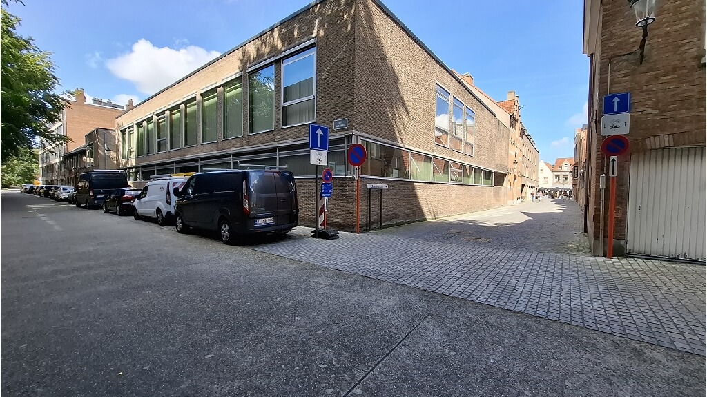 Vernieuwd 2-slaapkamerappartement te huur in Brugge