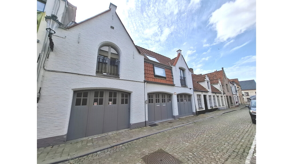 Vernieuwd 1-slaapkamerappartement te huur in Brugge