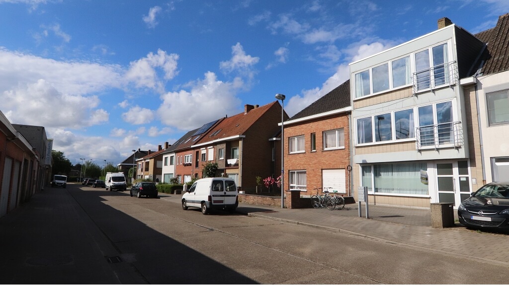 Instapklaar appartement met ruim terras te huur in Sint-Andries Brugge