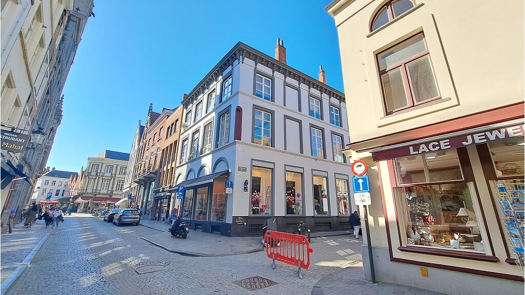 Ruim 1-slaapkamerappartement met Terras te huur in centrum Brugge