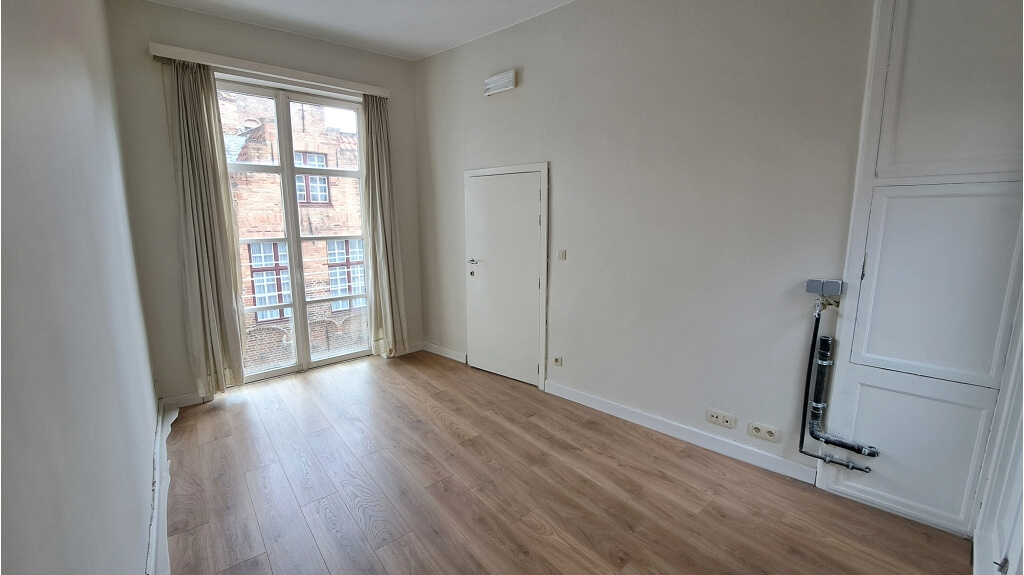 Ruim appartement met Terras te huur in centrum Brugge