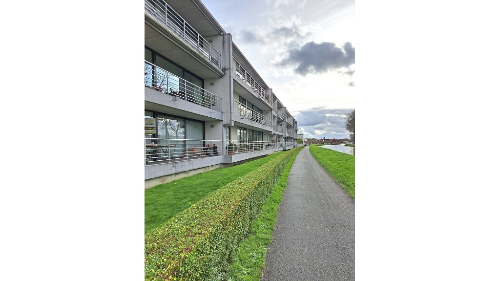 Lichtrijk appartement met Terras en Autostandplaats te huur in Assebroek Brugge