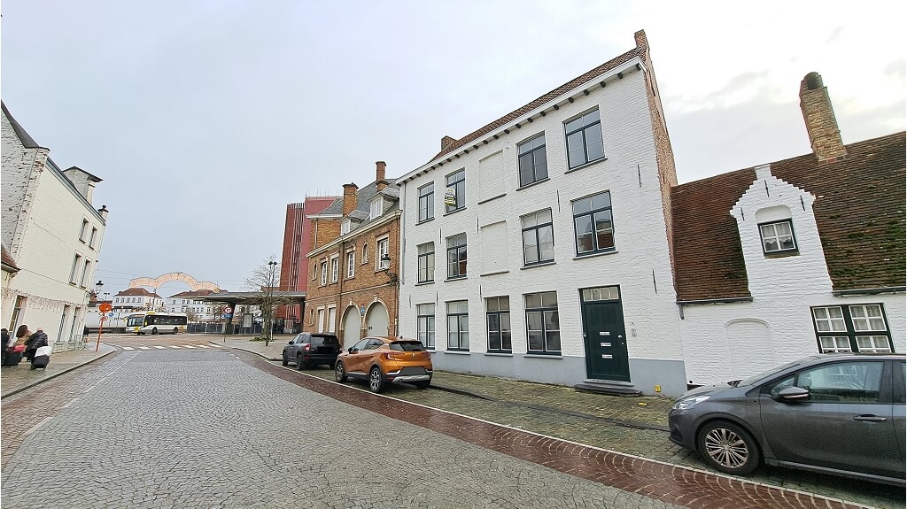 Eigentijds Duplex-Appartement in Loftstijl te huur in Brugge