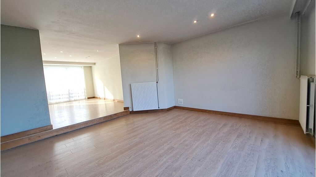 Appartement met ruim Terras te huur in Sint-Michiels Brugge