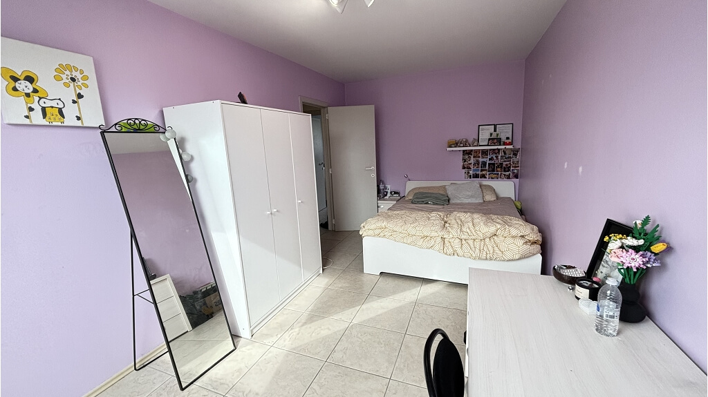 Ruime 3-slaapkamerduplex met Autostandplaats te huur in Zedelgem