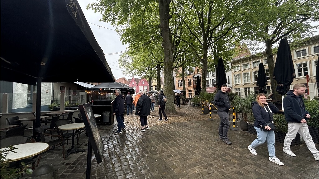 Ruim 3-slaapkamerappartement - toeristische topligging - regio Begijnhof te huur in Brugge