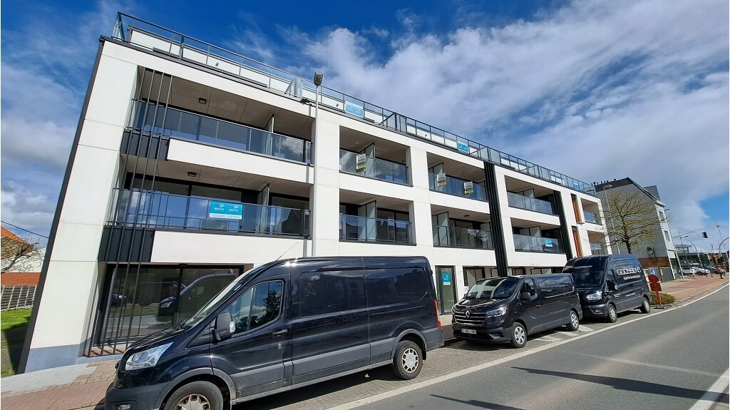 Nieuwbouw appartement met Terras en Carport te huur in Brugge