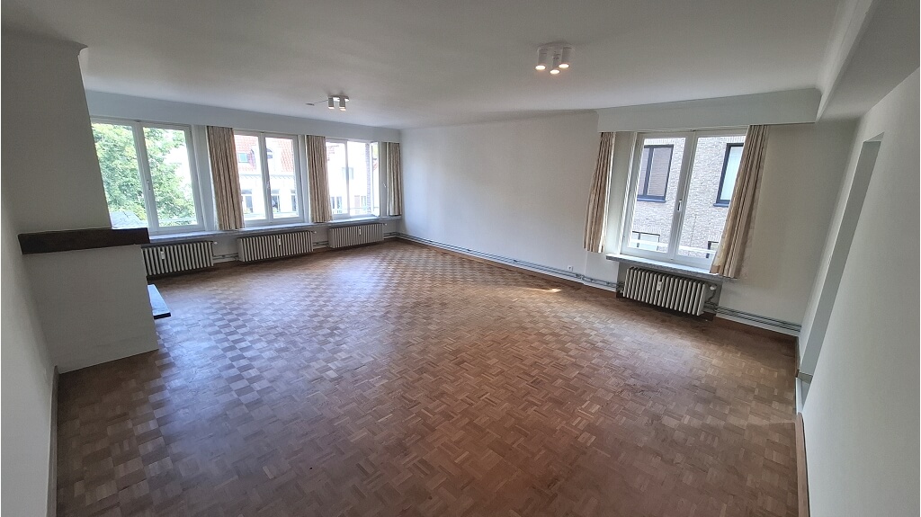 Ruim 2-slaapkamerappartement te huur in Brugge