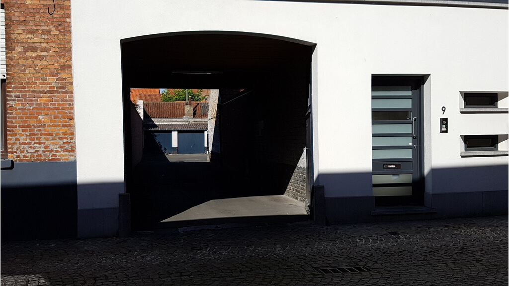 Garagebox met uitstekende ligging te huur in het centrum Brugge