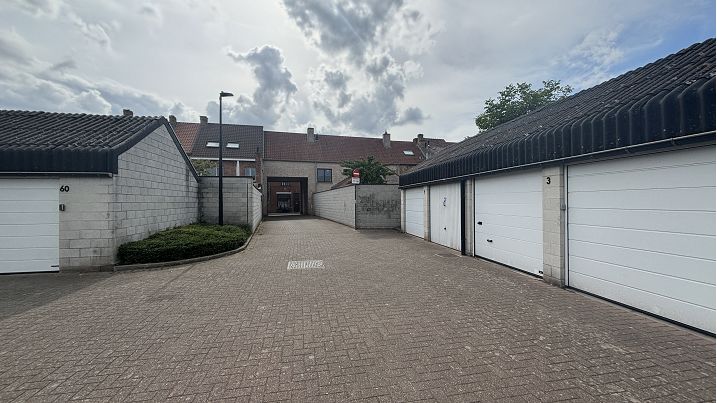 GARAGEBOX te huur in centrum Brugge | Baliestraat 112 Brugge (8000) | De Brugse Databank Vastgoed - immo - real estate - 050 34 34 20