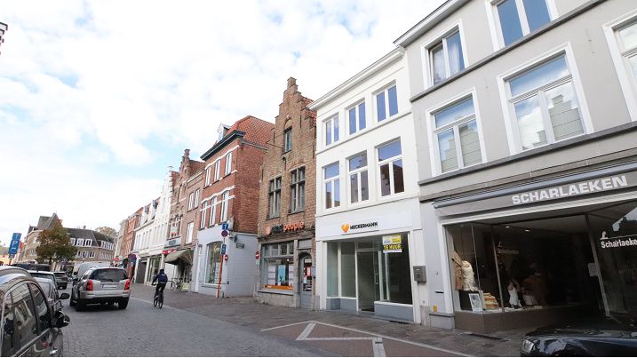 Winkel- of kantoorruimte te huur in de Smedenstraat in Brugge | Smedenstraat 22 Brugge (8000) | De Brugse Databank Vastgoed - immo - real estate -  050 34 34 20