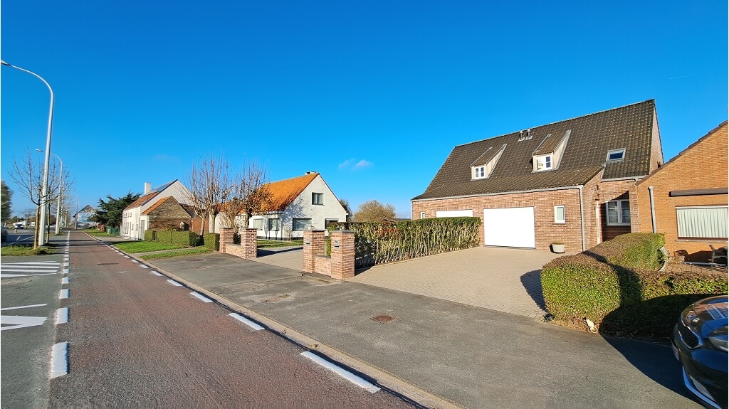 Ruime 3-slaapkamerwoning met Garage en Tuin te huur in Zuienkerke