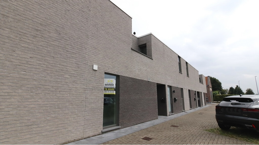 Recente woning met Terras en Autostandplaats te huur in Torhout