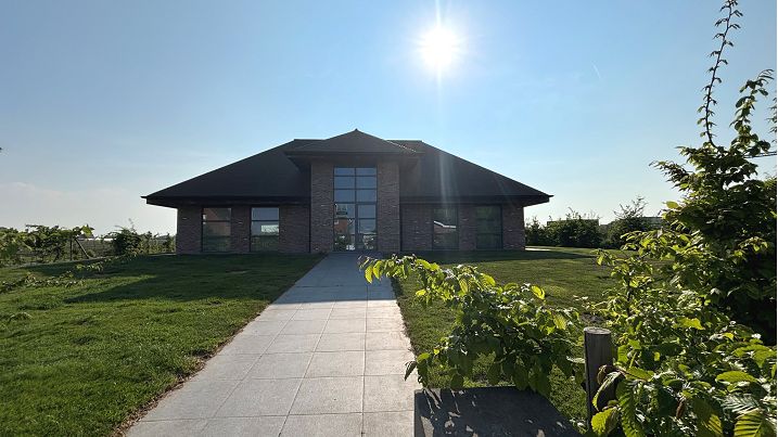 Ruime vrijstaande 4-slaapkamerwoning met Tuin te huur in Koekelare | Pottebezemstraat 24 Koekelare (8680) | De Brugse Databank Vastgoed - immo - real estate -  050 34 34 20