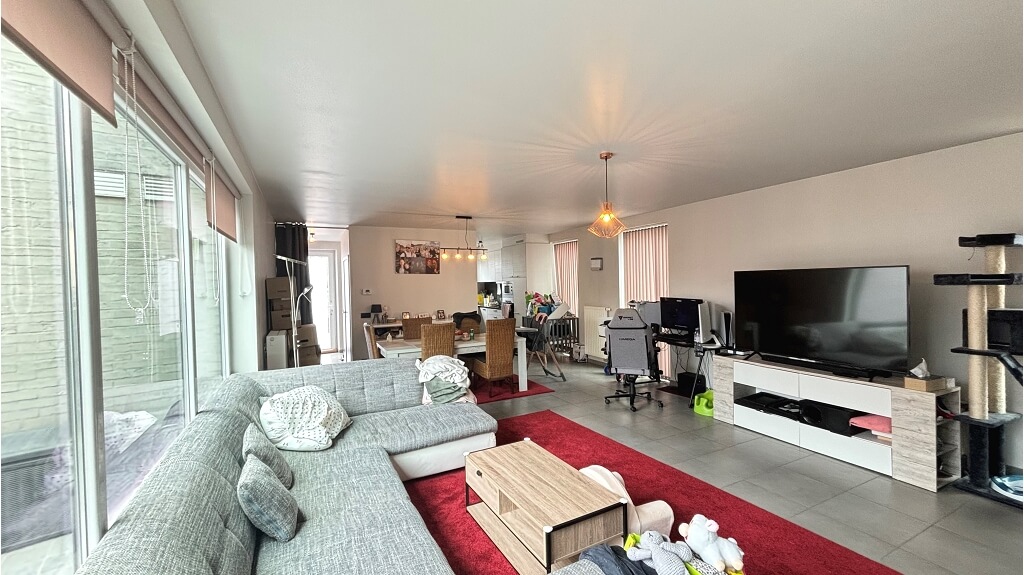 Recente woning met Terras en Autostandplaats te huur in Torhout
