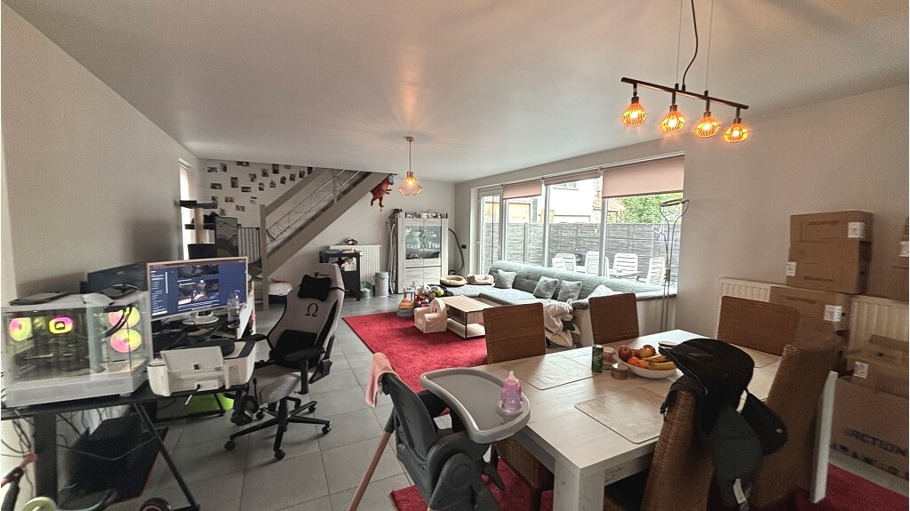 Recente woning met Terras en Autostandplaats te huur in Torhout