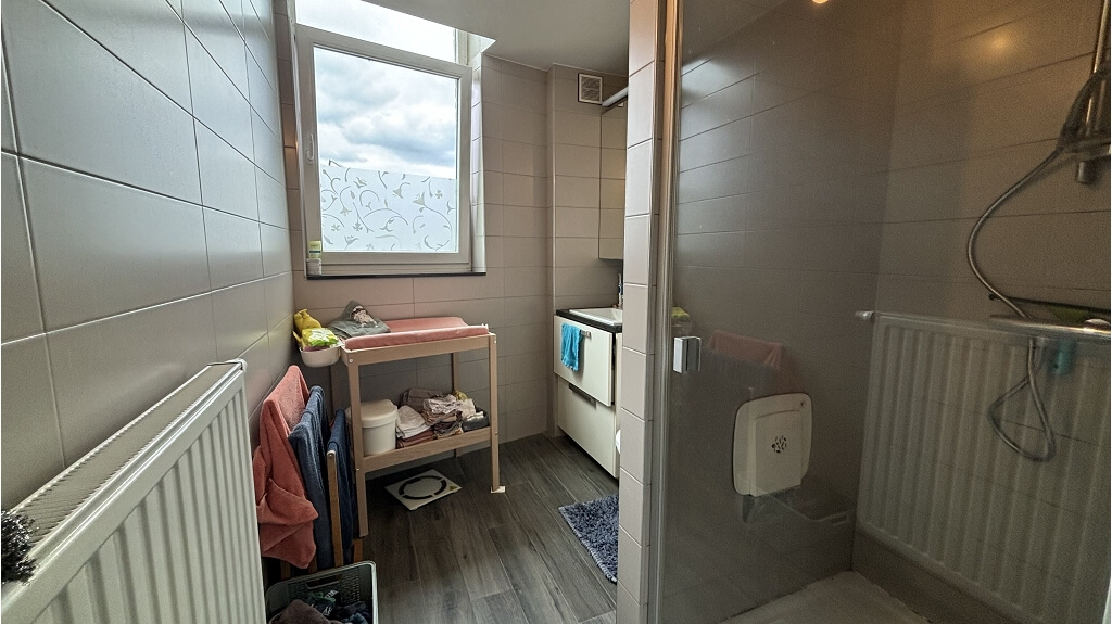 Recente woning met Terras en Autostandplaats te huur in Torhout