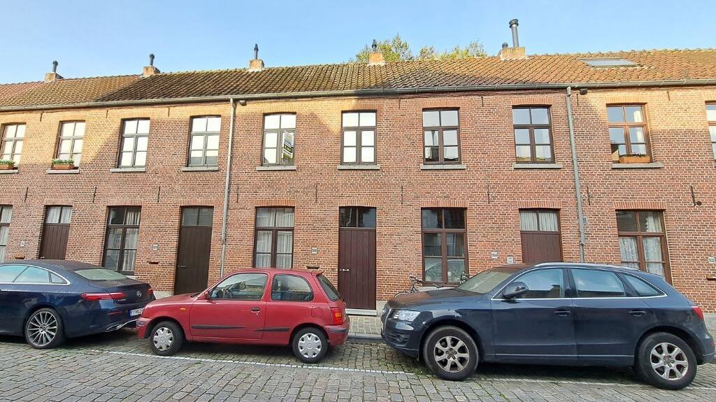 Comfortabele 2-slaapkamerwoning met Stadstuintje te huur in Brugge