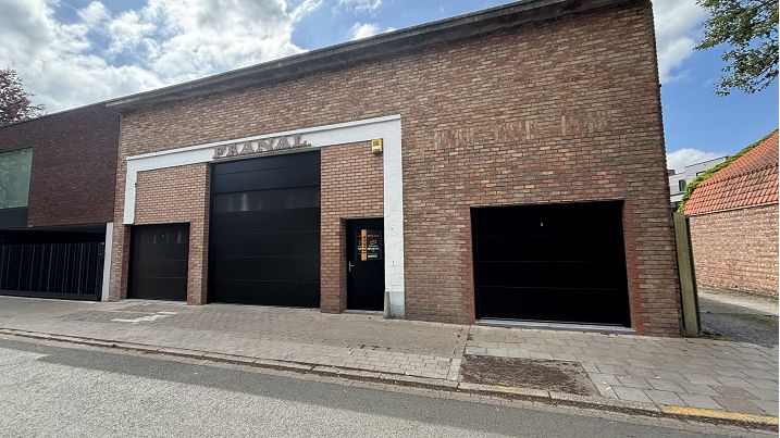 Opslagplaats ca. 304 m2 te huur in Sint-Andries Brugge | Sint-Baafsstraat Sint-Andries (8200) | De Brugse Databank Vastgoed - immo - real estate -  050 34 34 20