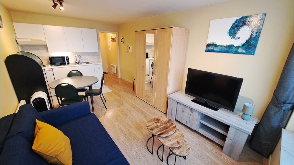Gemeubelde studio te huur in Oostende