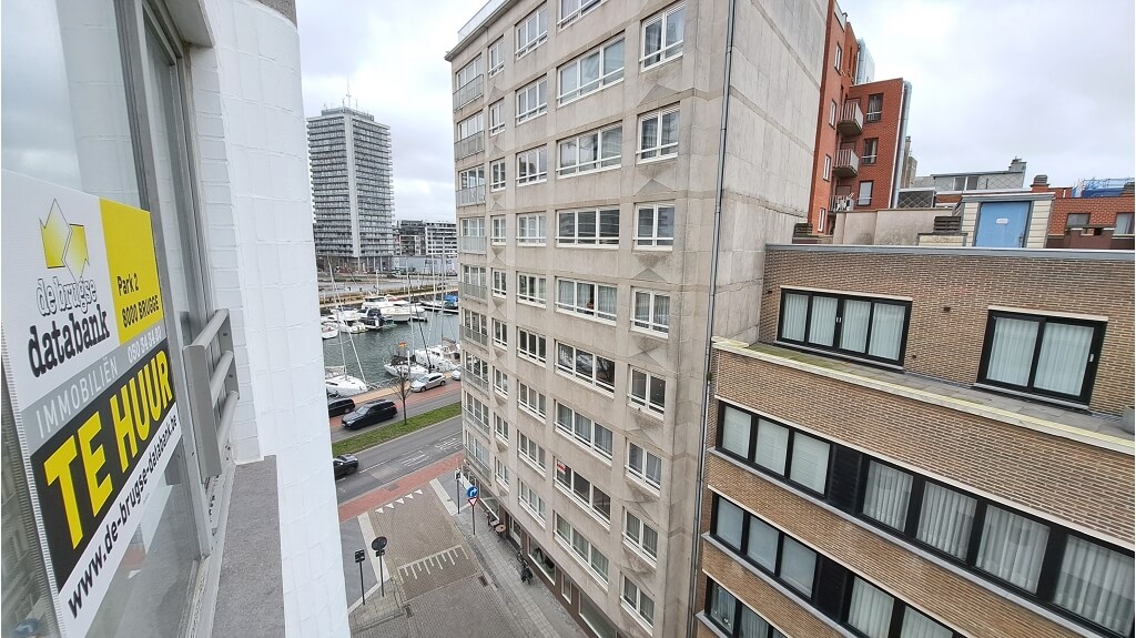Gemeubelde studio te huur in Oostende
