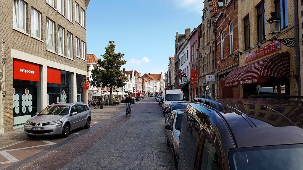 Comfortabel gelijkvloers 2-slaapkamerappartement te koop in Brugge