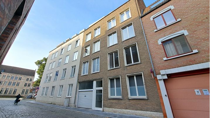 Ruim en lichtrijk 2-slaapkamerappartement te koop in Brugge | Hoedenmakersstraat 1 Brugge (8000) | De Brugse Databank Vastgoed - immo - real estate -  050 34 34 20
