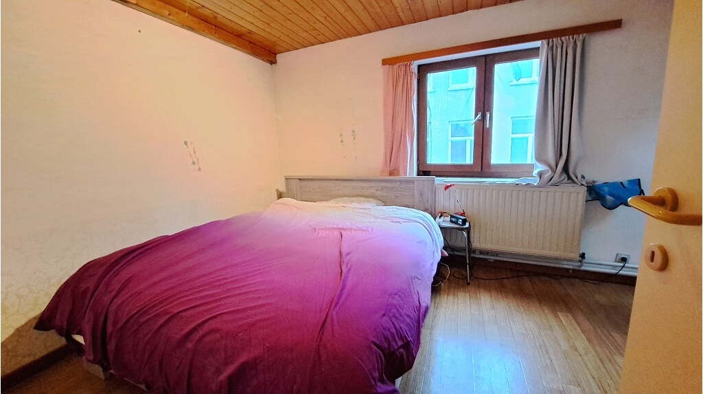 4-slaapkamerwoning met terras en bordertuintje te koop in Brugge