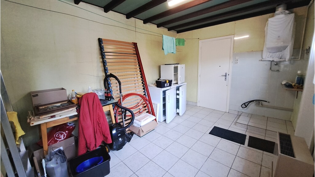 Karaktervolle 3-slaapkamerwoning met Garage en Tuin te koop in Sint-Kruis Brugge