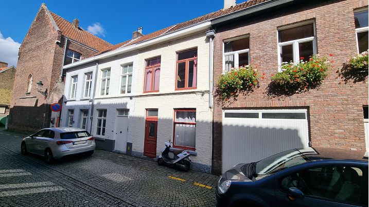 Comfortabele 2-slaapkamerwoning met TERRAS te koop in Brugge