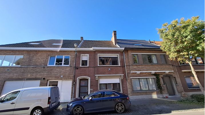 Ruime 3-slaapkamerwoning met Garage en Tuin te koop in Assebroek Brugge | Daverlostraat 74 Assebroek (8310) | De Brugse Databank Vastgoed - immo - real estate -  050 34 34 20