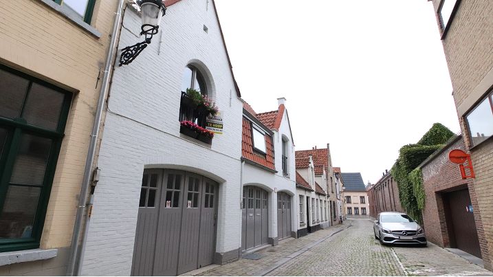 Opbrengsteigendom met 2 wooneenheden te koop in Brugge | Zevensterrestraat 21 Brugge (8000) | De Brugse Databank Vastgoed - immo - real estate -  050 34 34 20