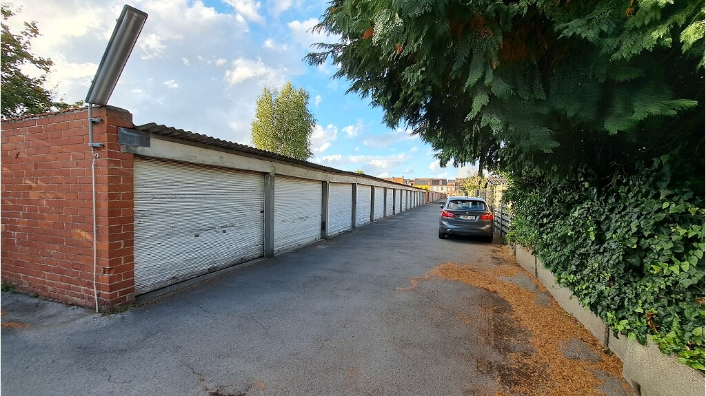 Garagecomplex met 20 garages te koop in Sint-Michiels Brugge